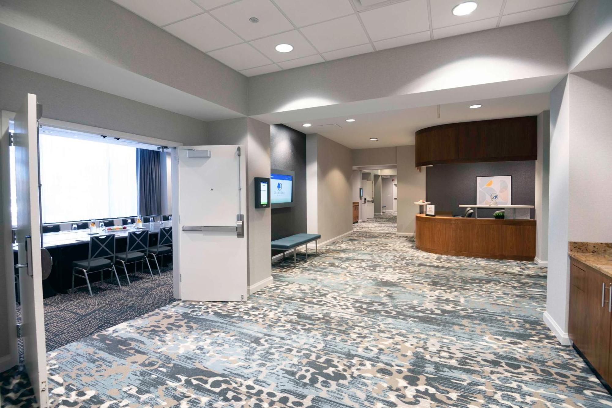 Doubletree By Hilton Hotel And Conference Center Chicago North Shore Skokie Esterno foto