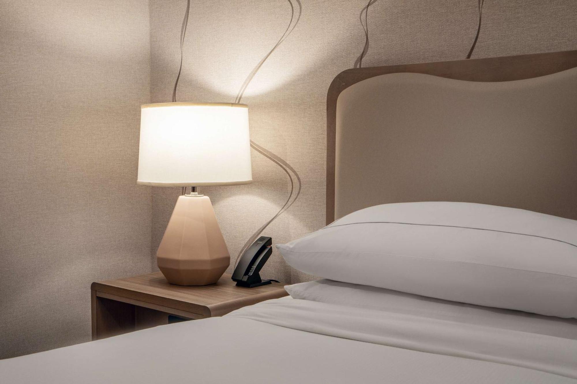 Doubletree By Hilton Hotel And Conference Center Chicago North Shore Skokie Esterno foto