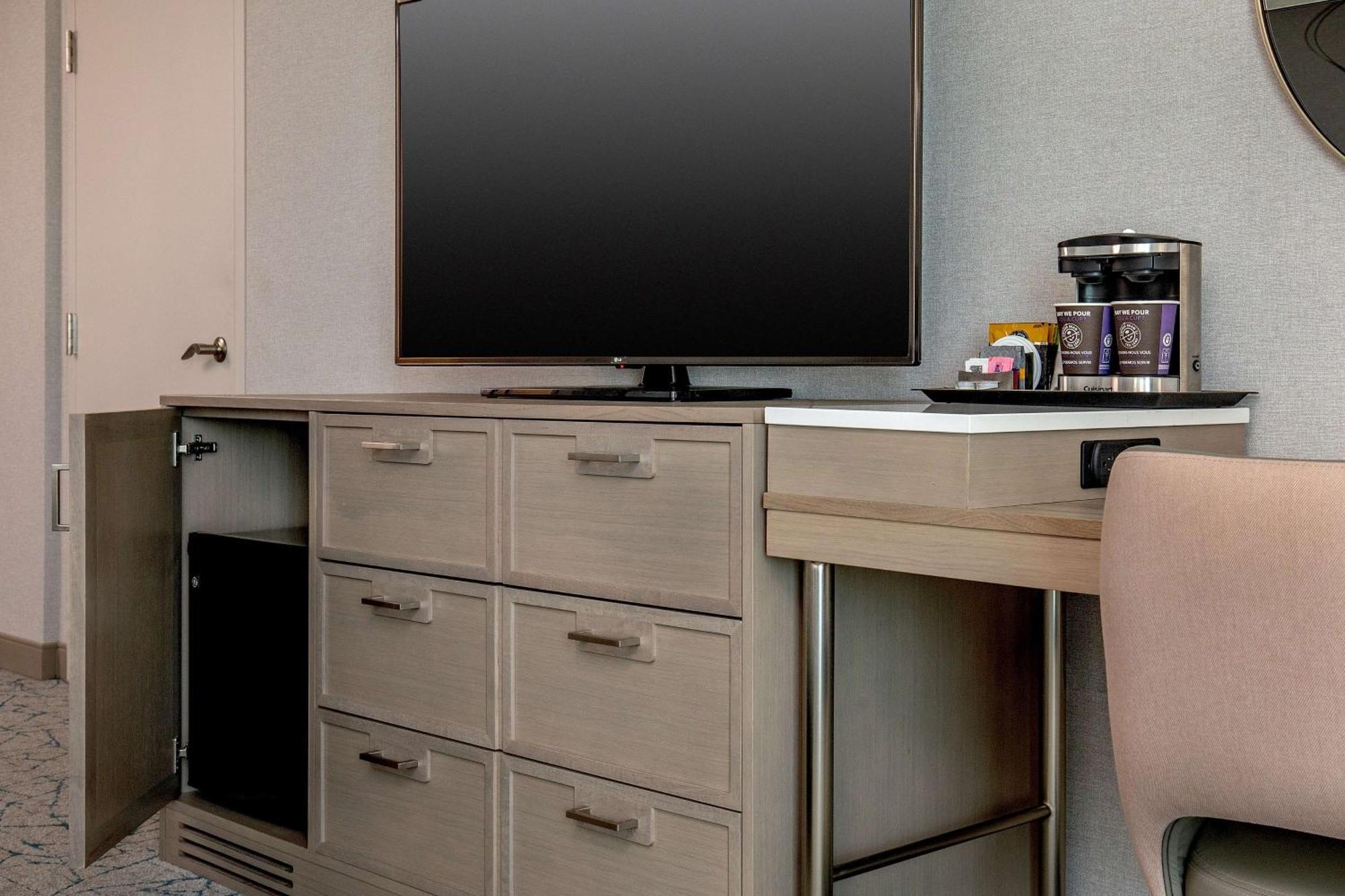 Doubletree By Hilton Hotel And Conference Center Chicago North Shore Skokie Esterno foto