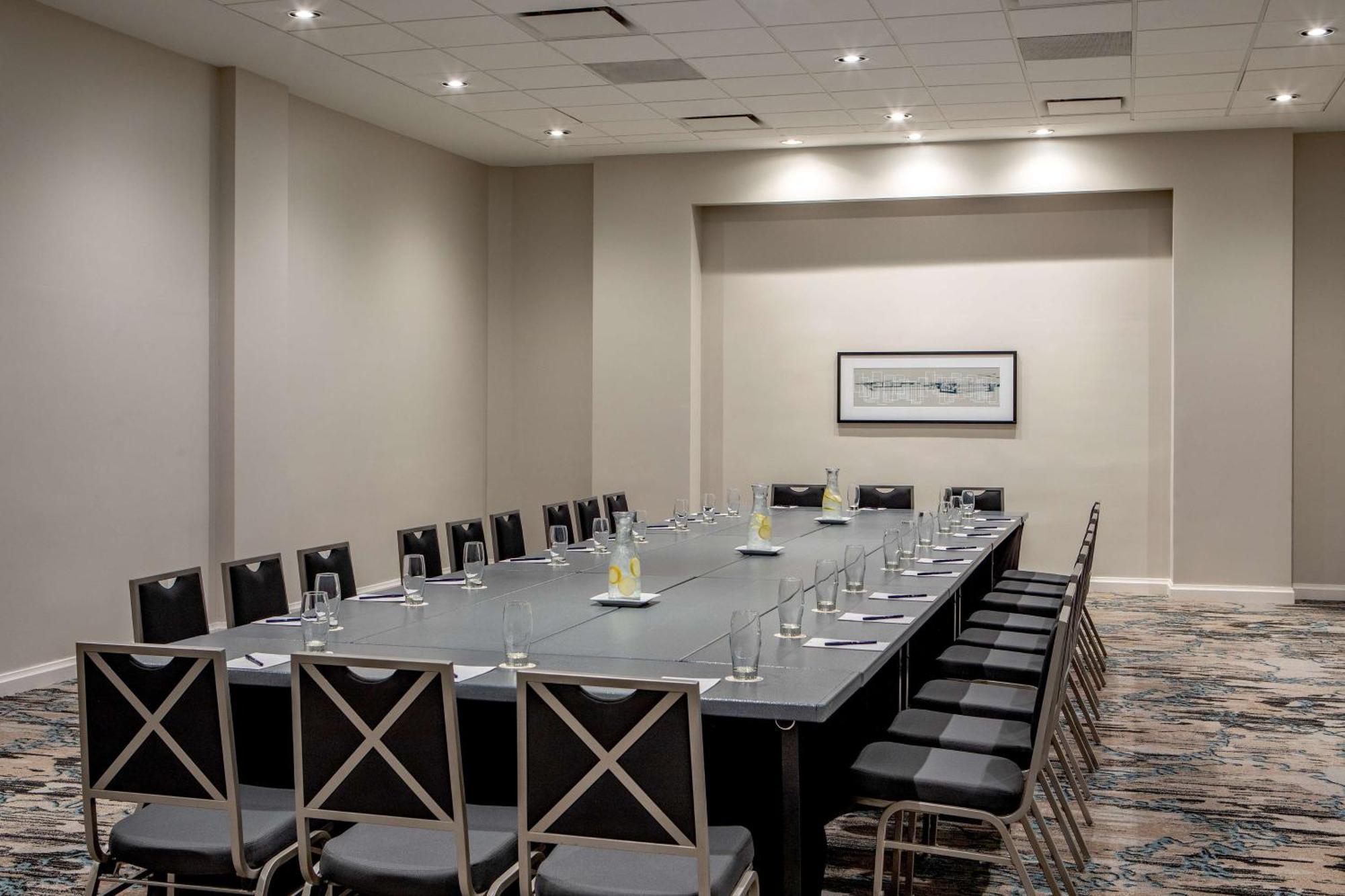 Doubletree By Hilton Hotel And Conference Center Chicago North Shore Skokie Esterno foto