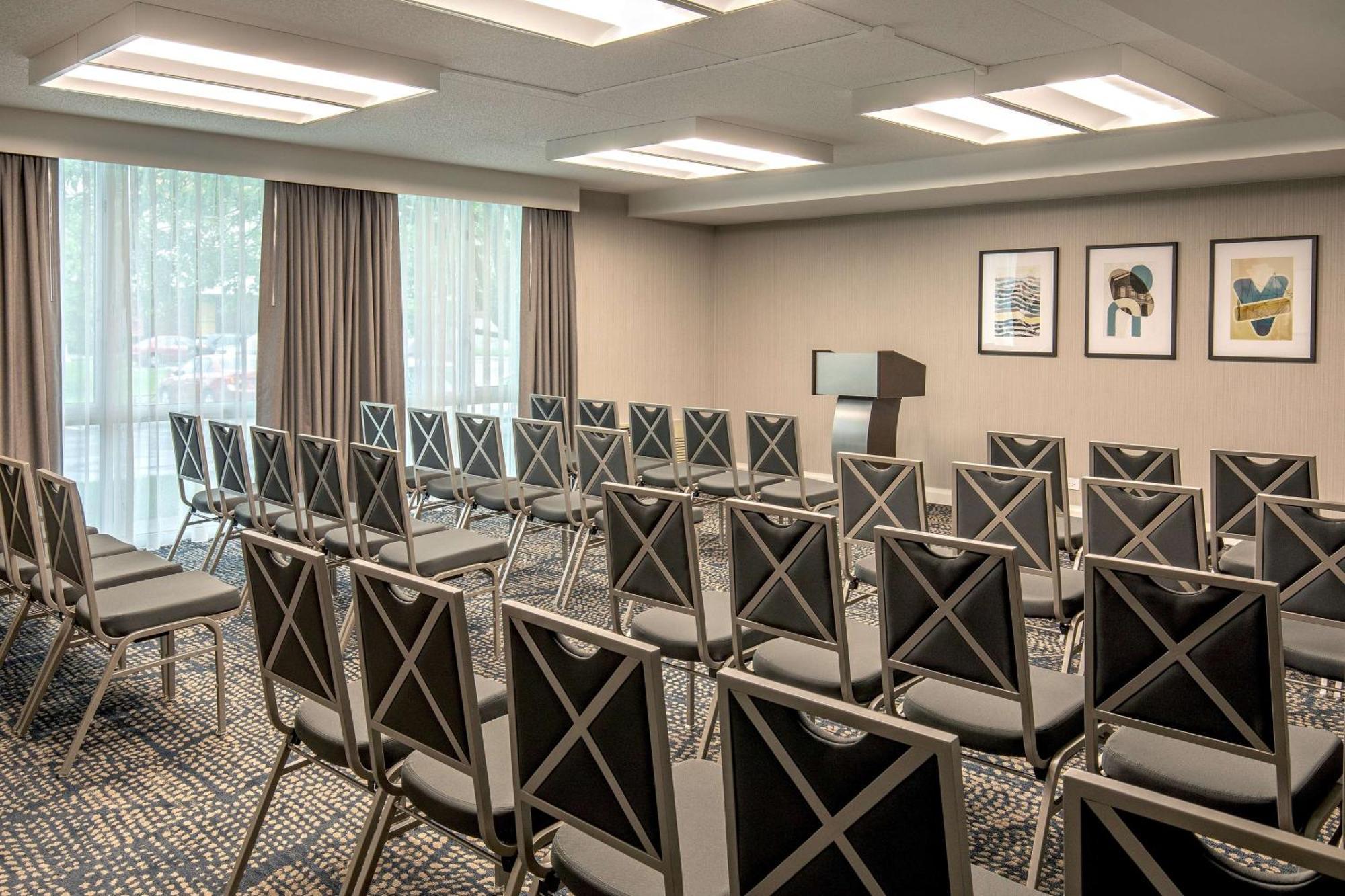 Doubletree By Hilton Hotel And Conference Center Chicago North Shore Skokie Esterno foto